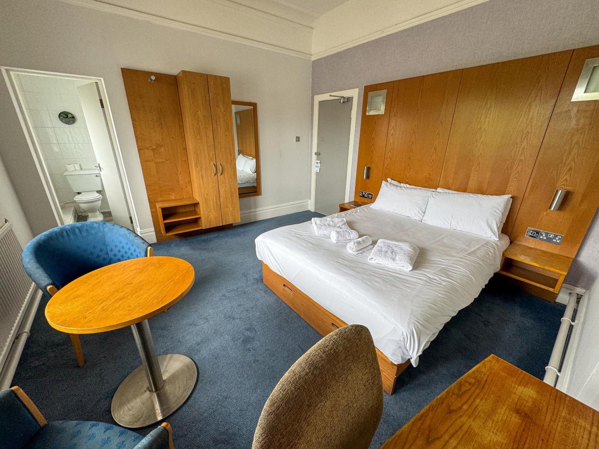 Hotel The New England 3*